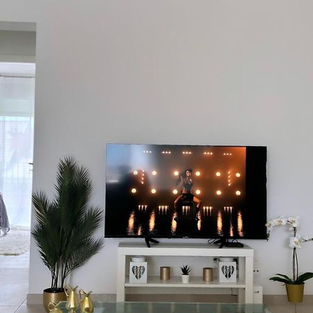 2 Bedrooms Luxury Apartment - Guillemins Liège Dış mekan fotoğraf