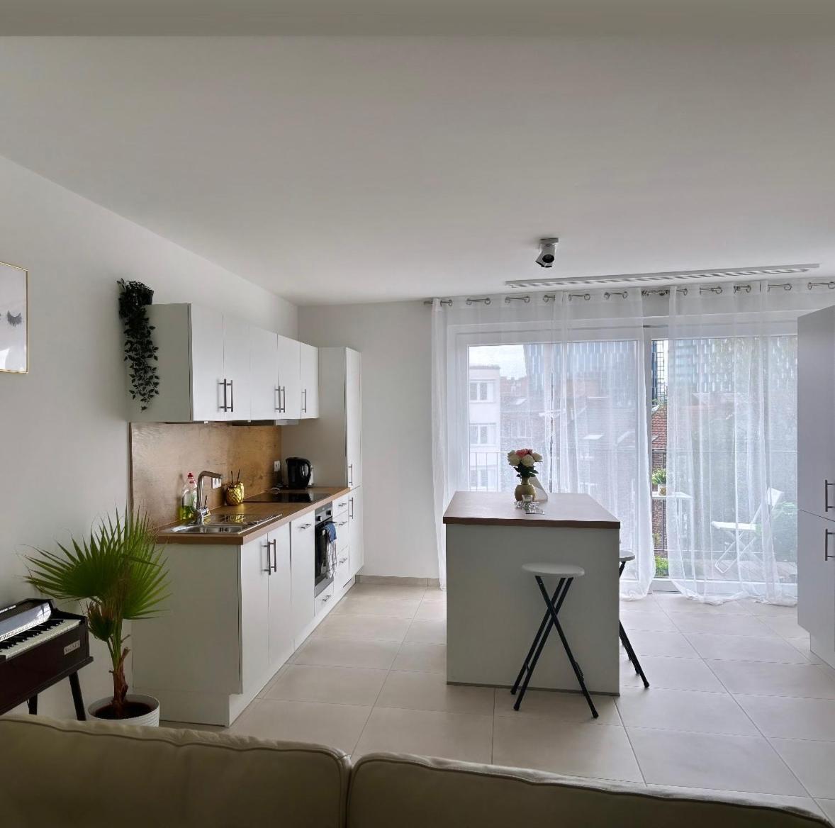 2 Bedrooms Luxury Apartment - Guillemins Liège Dış mekan fotoğraf
